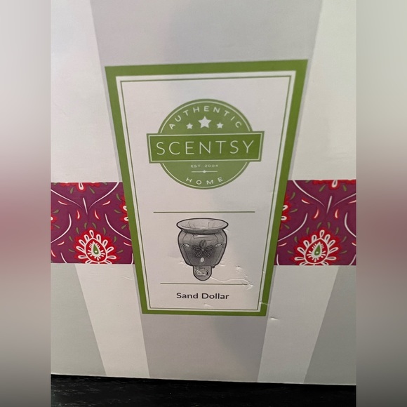 NEW Scentsy PRETTY BIRD WARMER & NEW SAND DOLLAR Nightlight Scentsy Warmer - Picture 9 of 16
